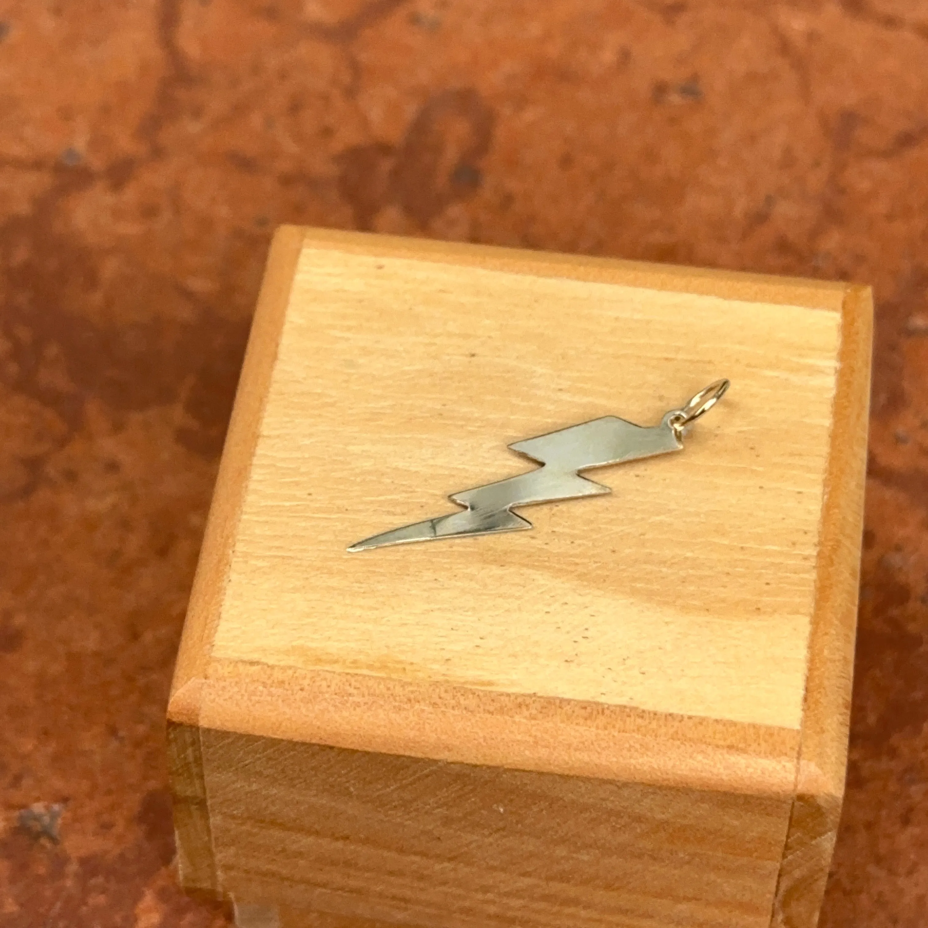 14KT Yellow Gold Flat Lightening Bolt Pendant Charm