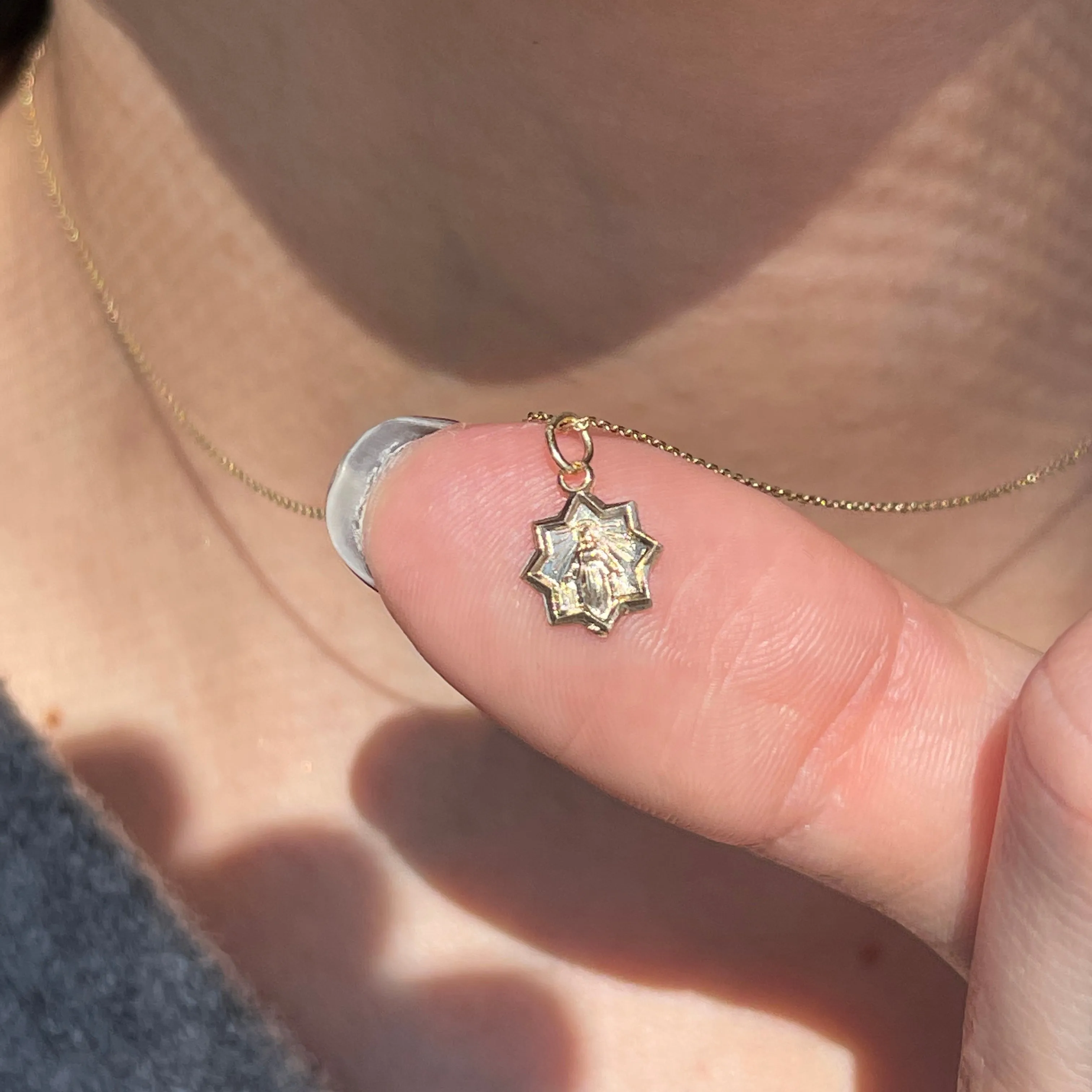 14KT Yellow Gold Mini Star Blessed Mary Pendant Charm