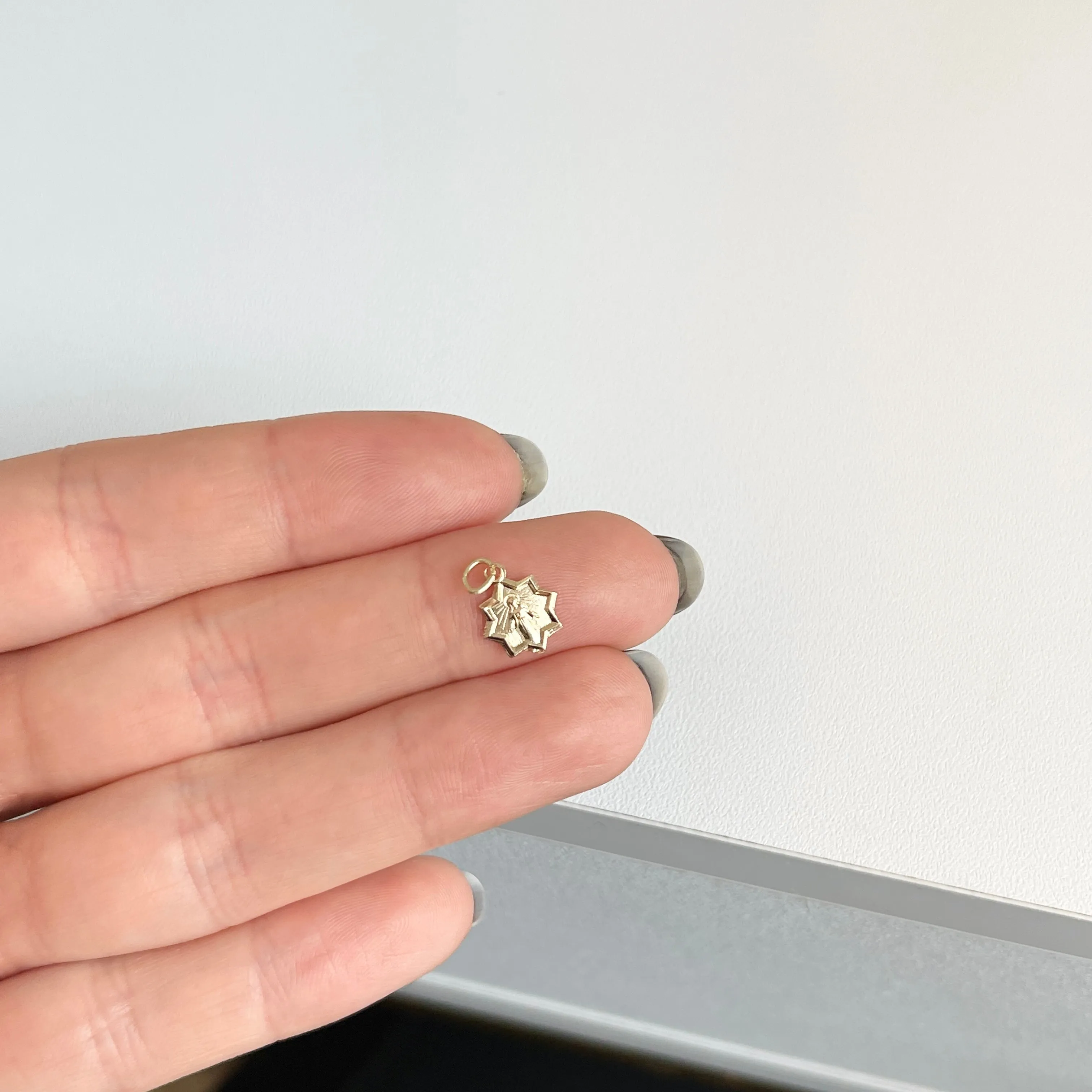 14KT Yellow Gold Mini Star Blessed Mary Pendant Charm