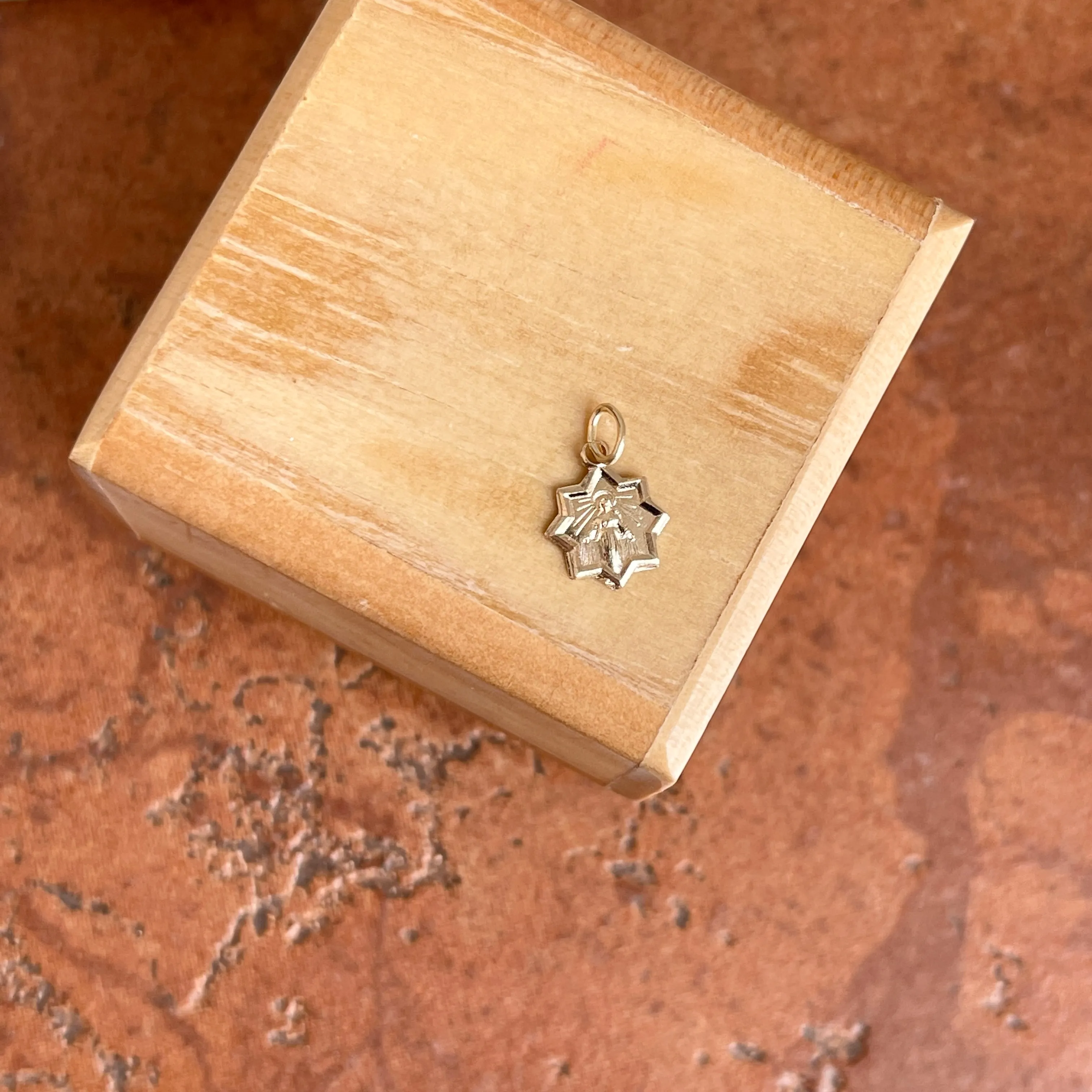 14KT Yellow Gold Mini Star Blessed Mary Pendant Charm
