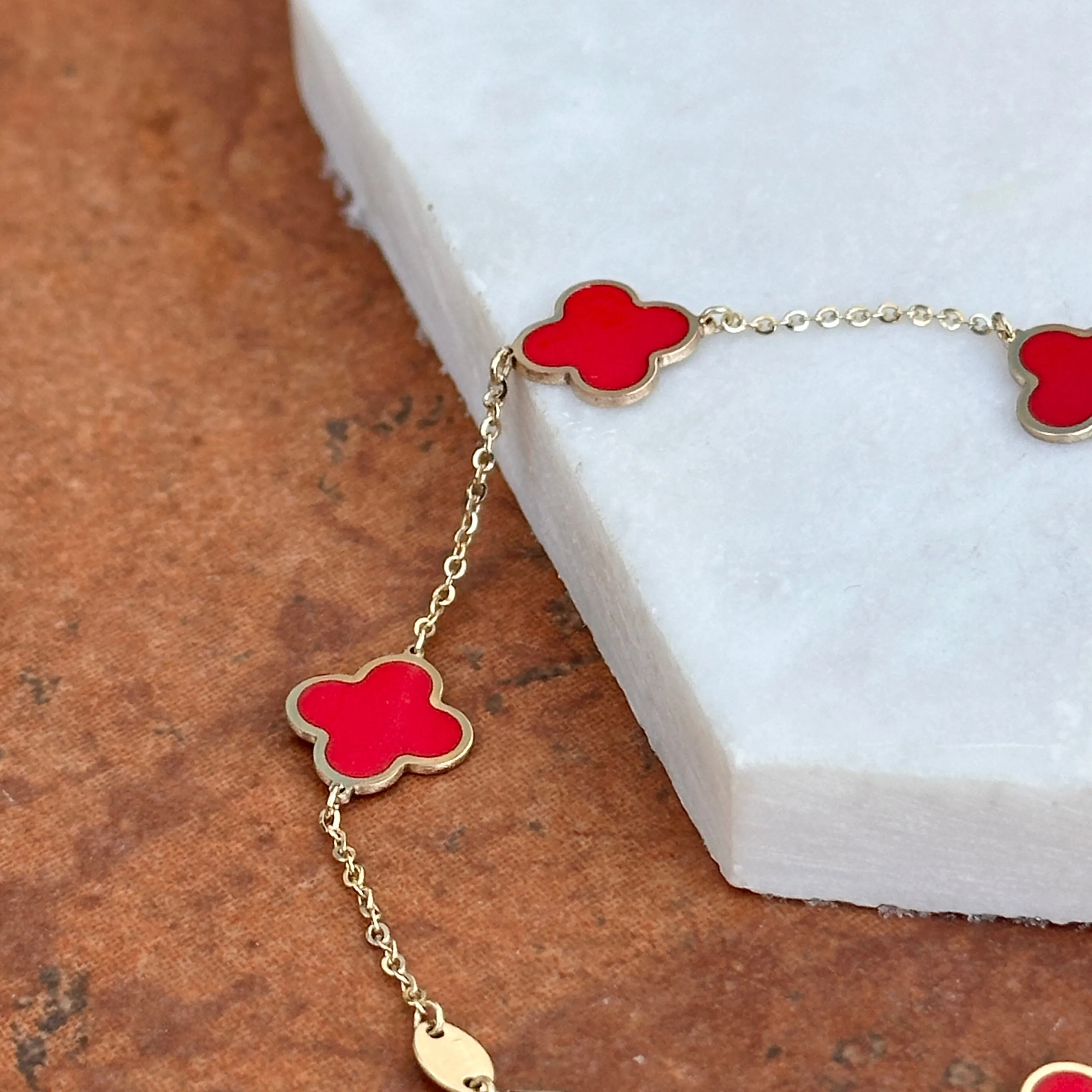 14KT Yellow Gold Red Enamel 10mm 4 Leaf Clover Charm Chain Bracelet