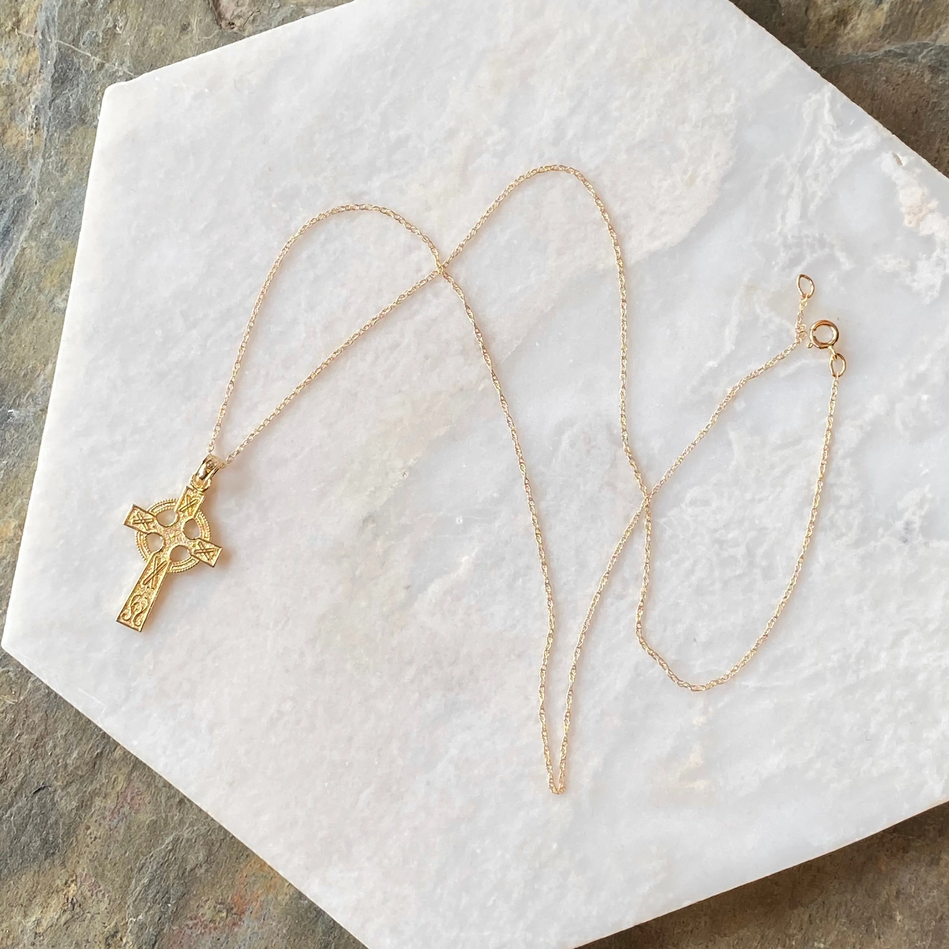 14KT Yellow Gold Textured Celtic Cross Pendant Chain Necklace