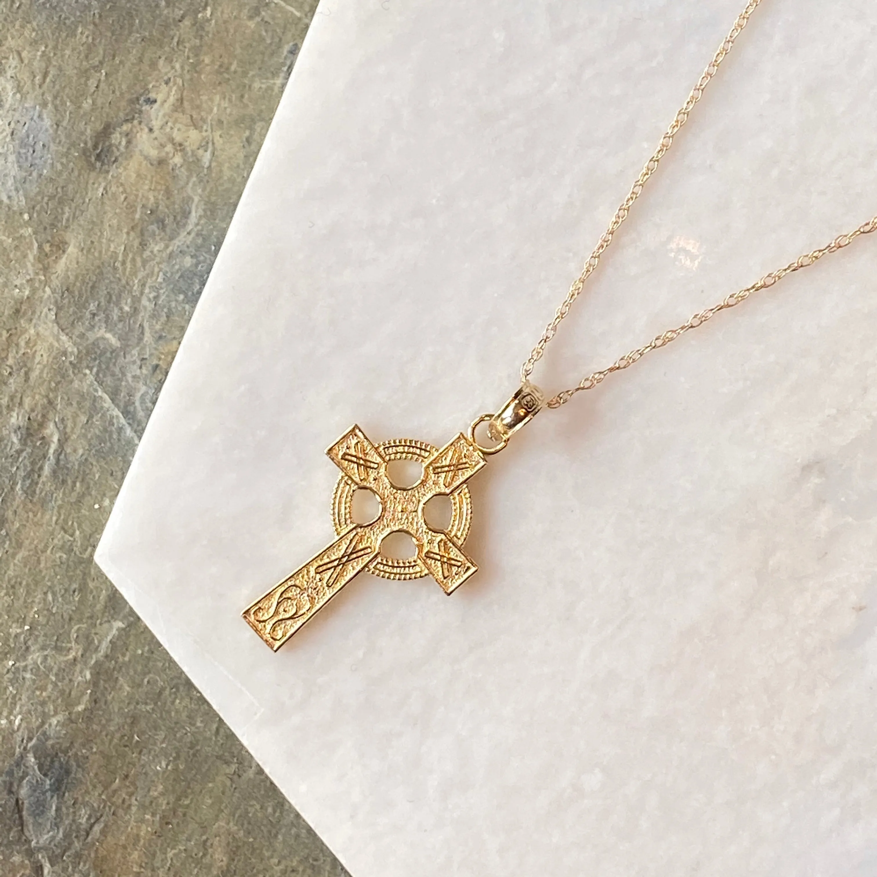 14KT Yellow Gold Textured Celtic Cross Pendant Chain Necklace