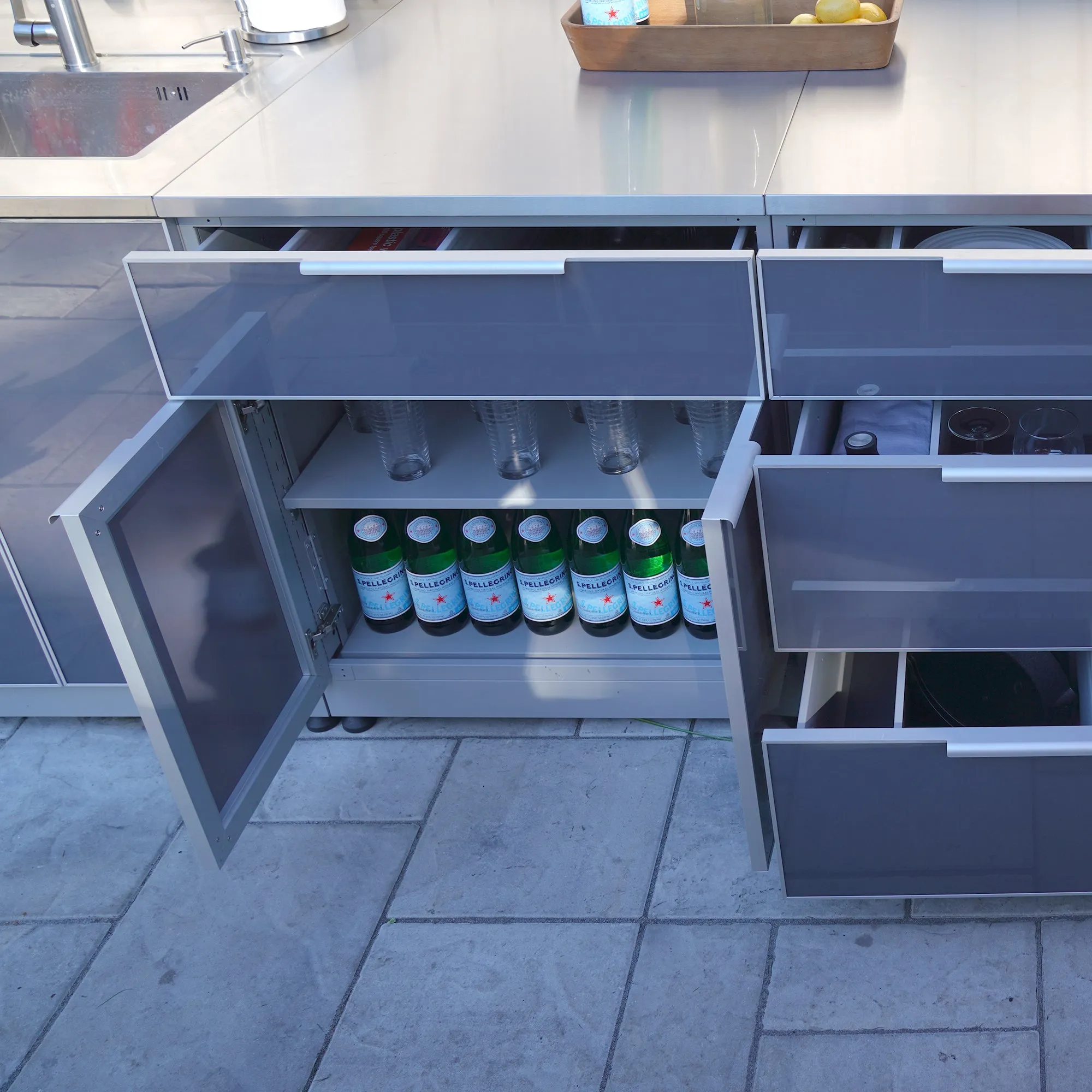 2 Door, 1 Drawer Outdoor Kitchen Cabinet