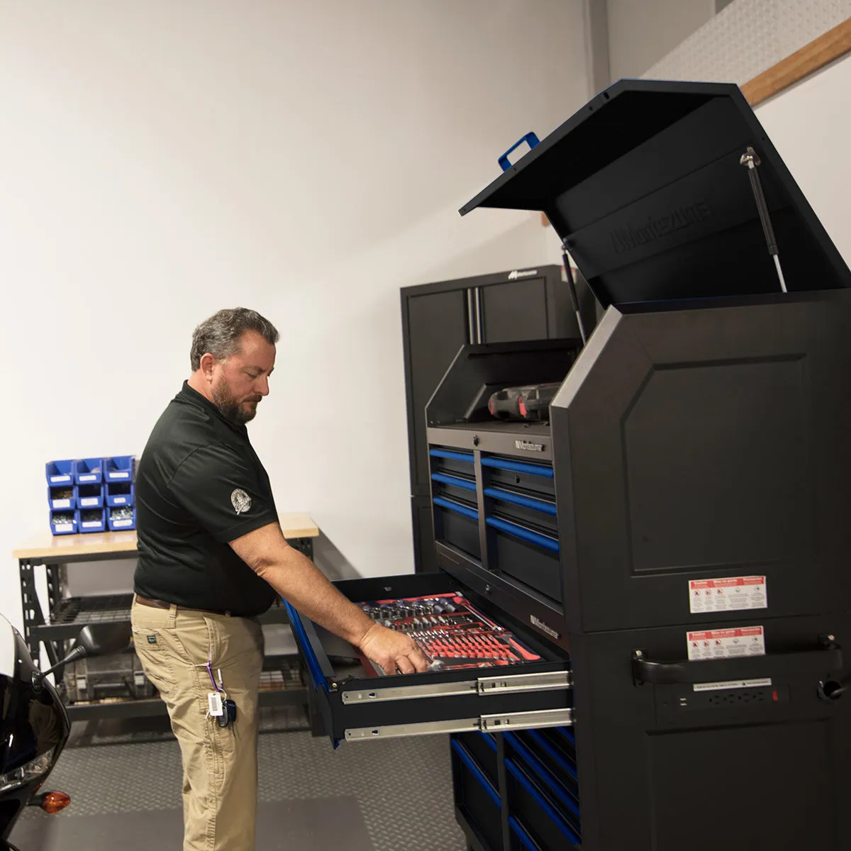 46 x 24 in. 11-Drawer Tool Cabinet
