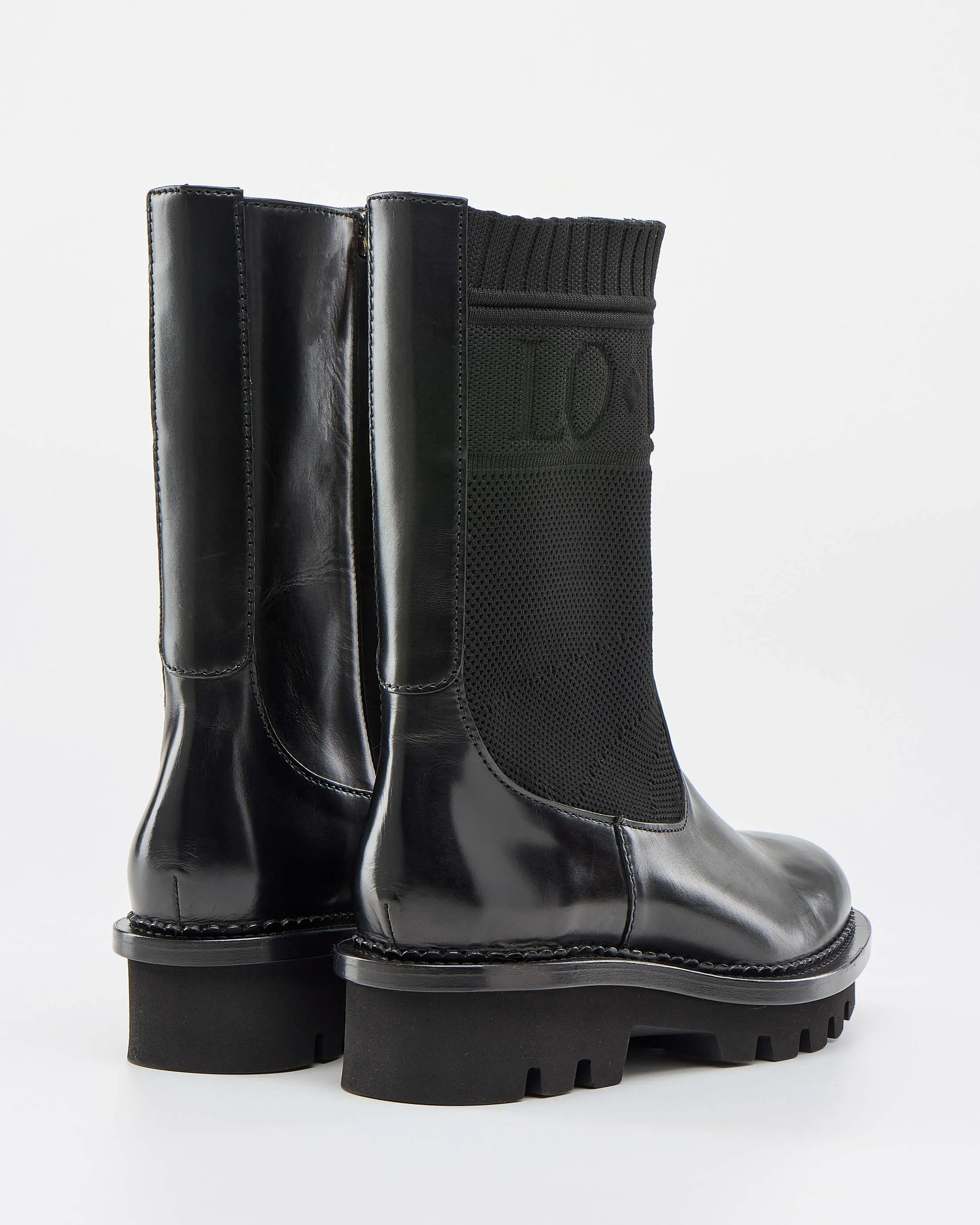 Bay Black