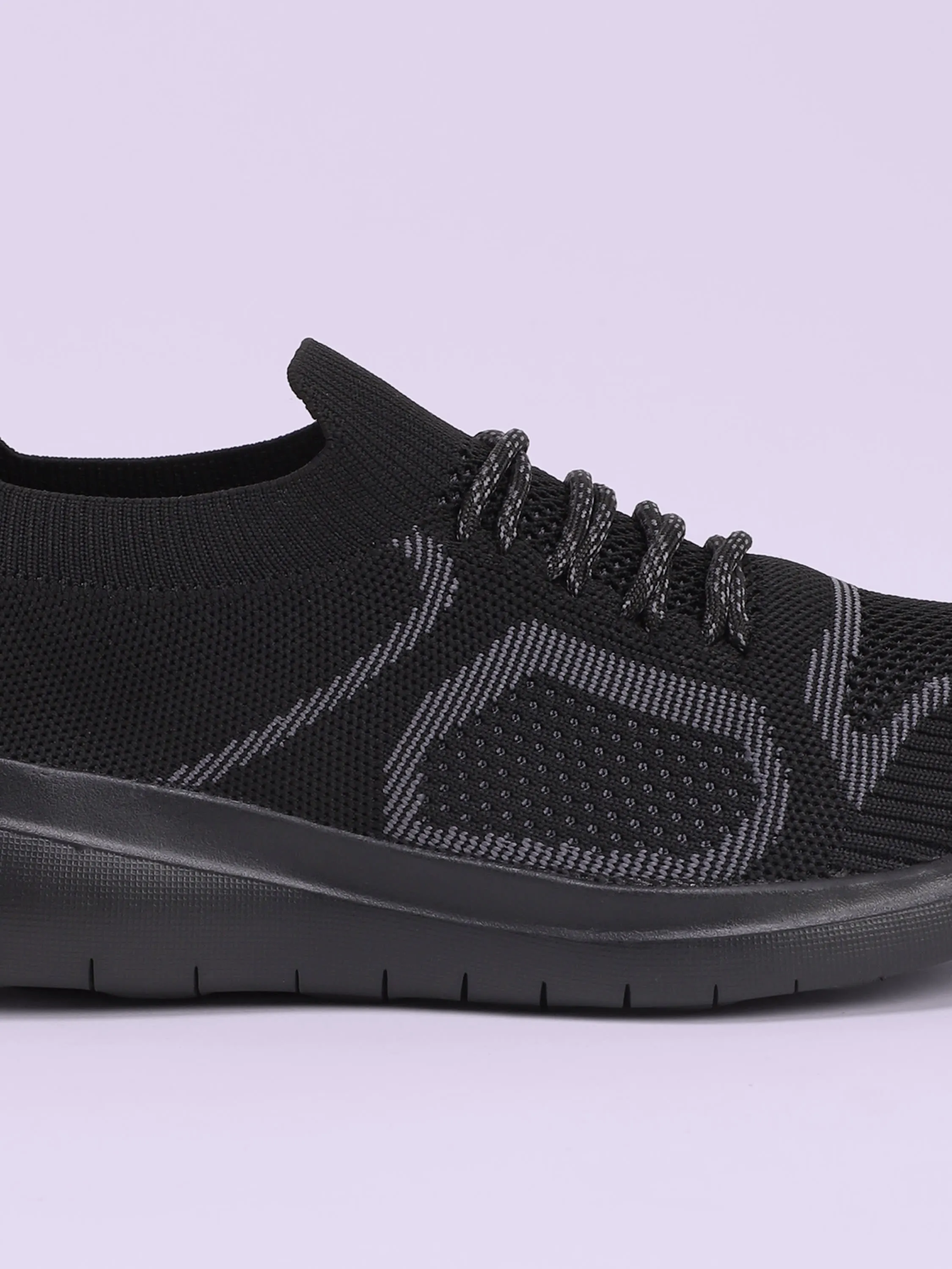 cult EZ  Pace Men's Walking Shoes - Black