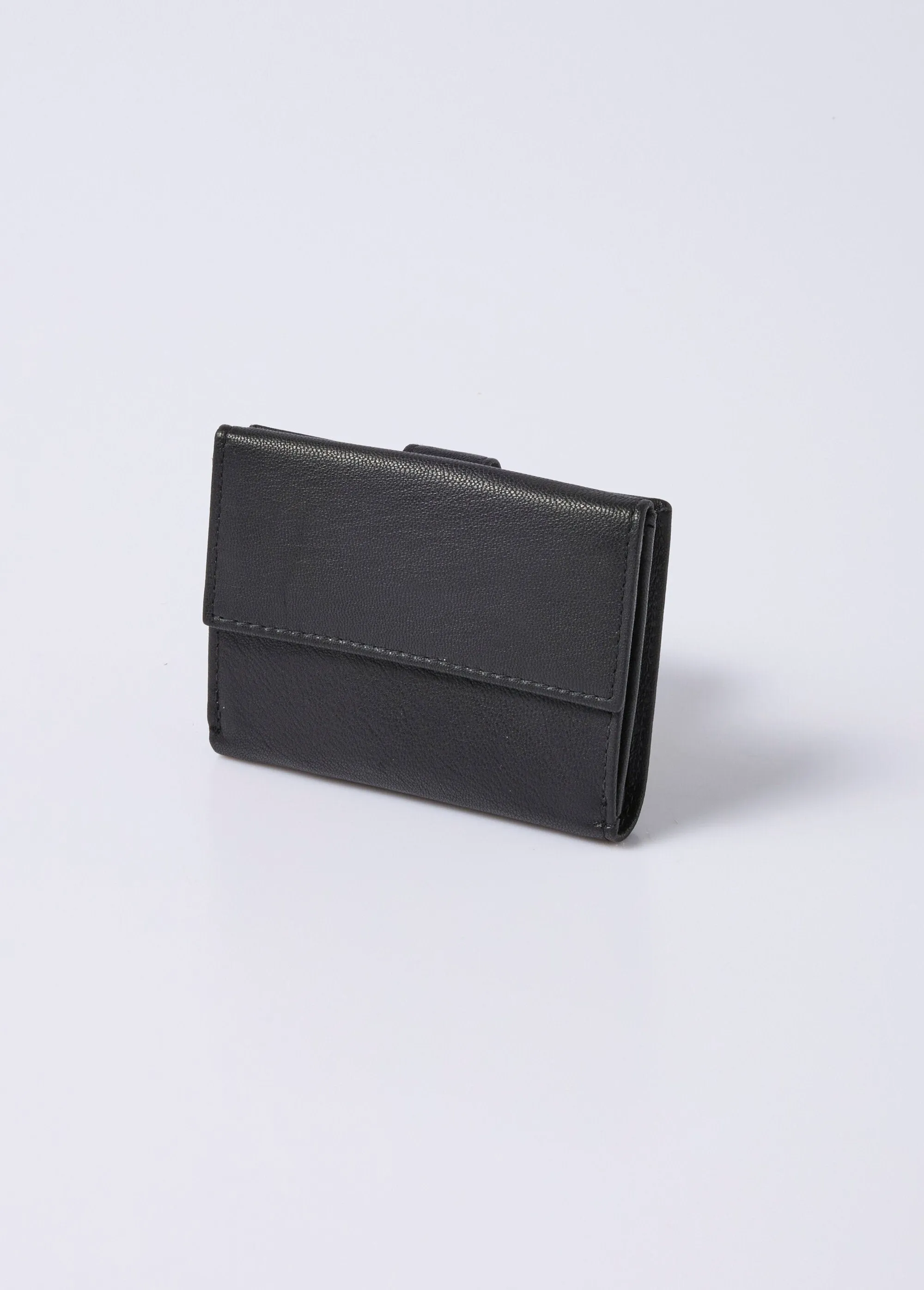 Extra slim leather wallet