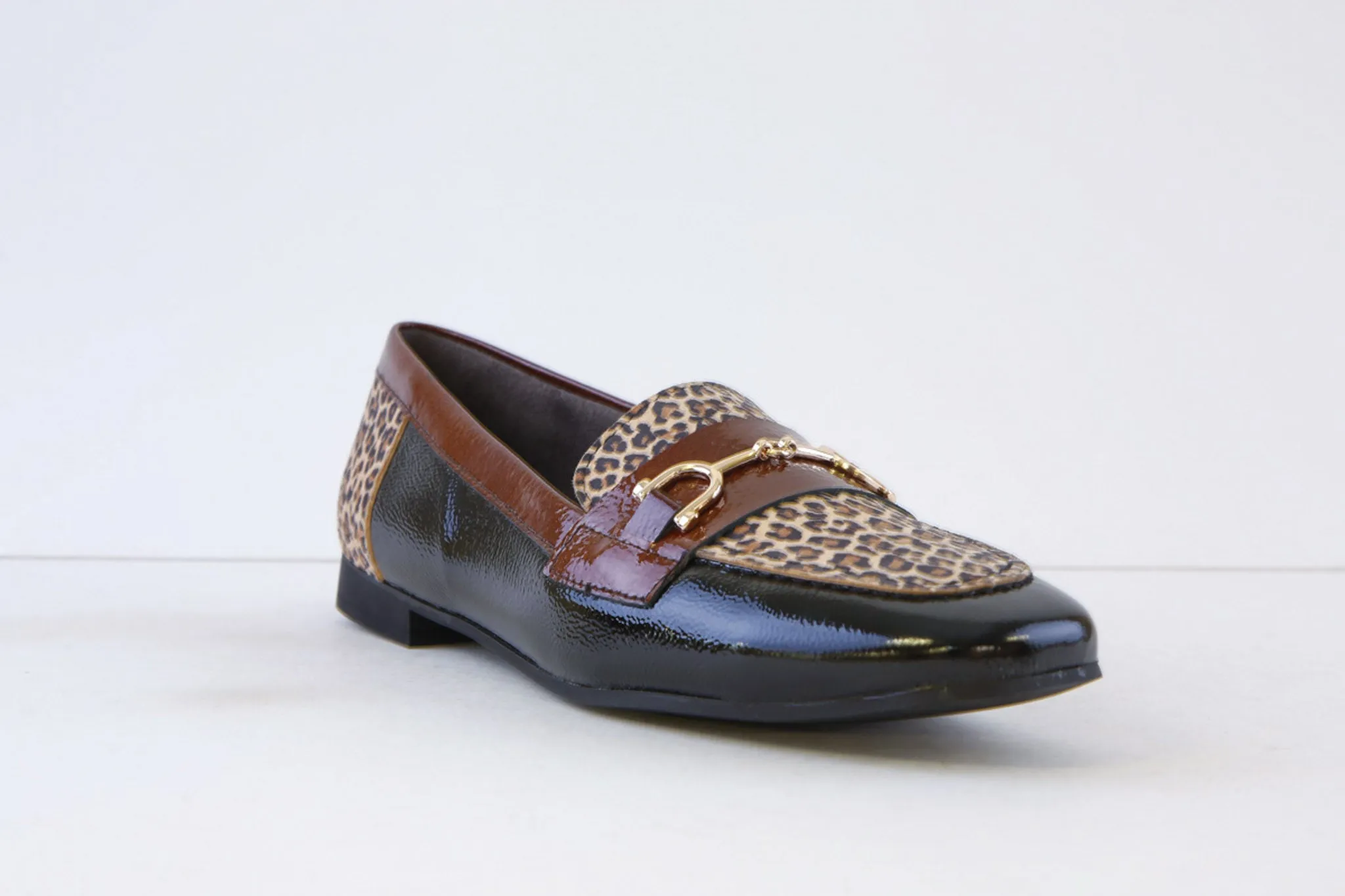 PITILLOS - 10171 FLAT LOAFER - BLACK PATENT/LEOPARD
