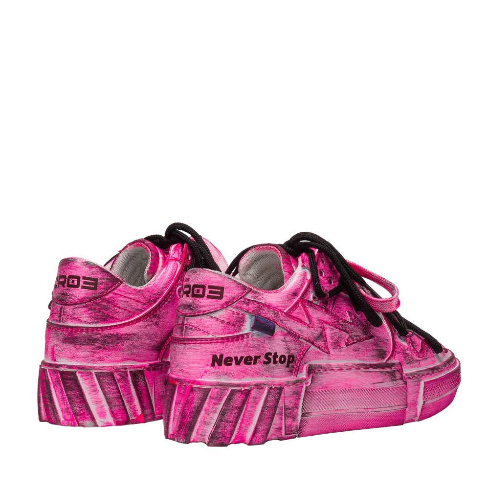 STRONG – Pink Noise