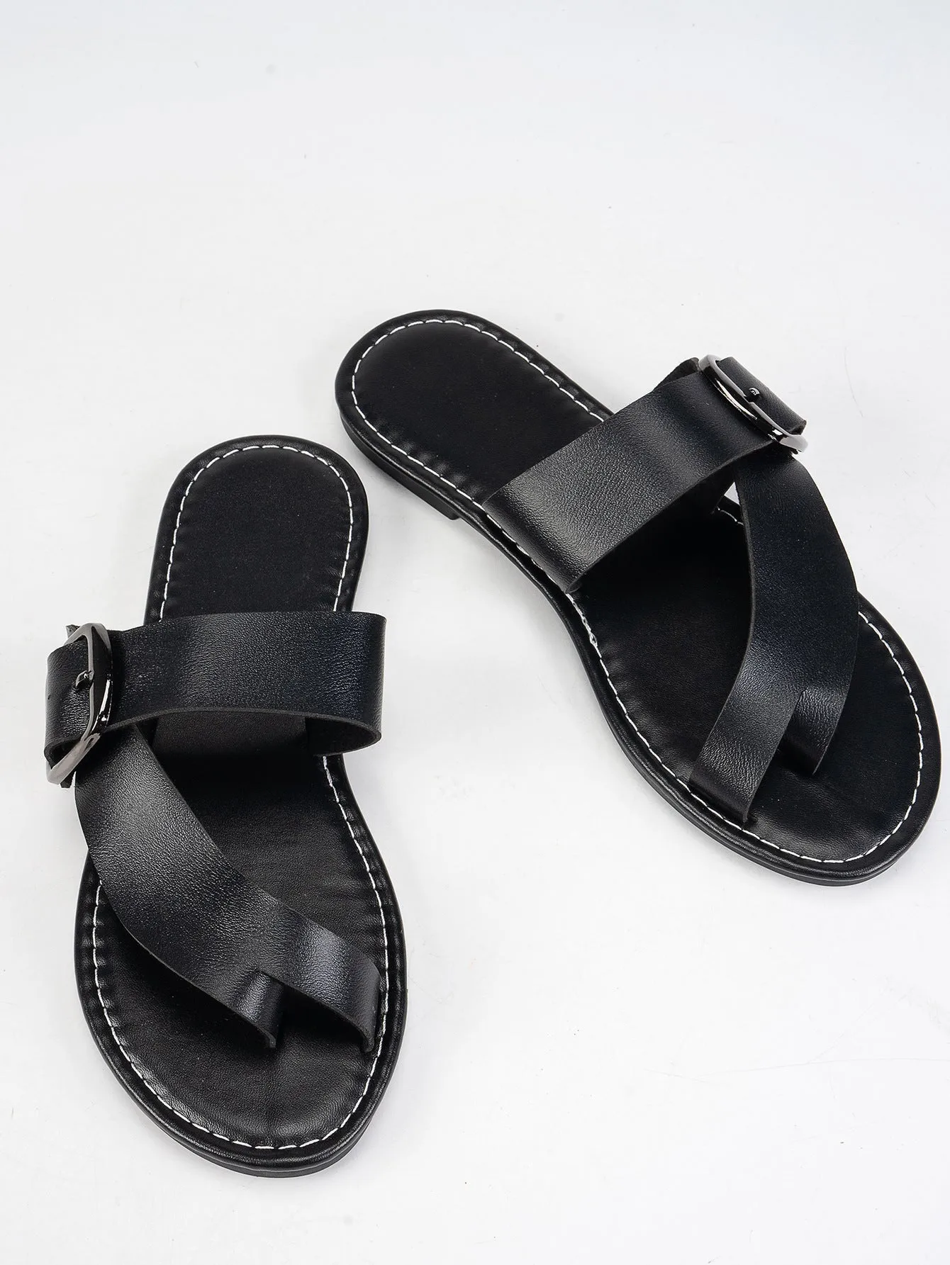 Summer Buckle Toe Clip Sandals Fashion Flat Beach Shoes Casual Comfortable Slides Slippers