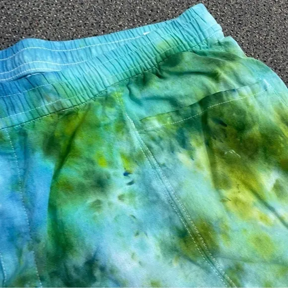 Tie dye 3XL shorts linen rayon pockets blue green underwater ocean plus