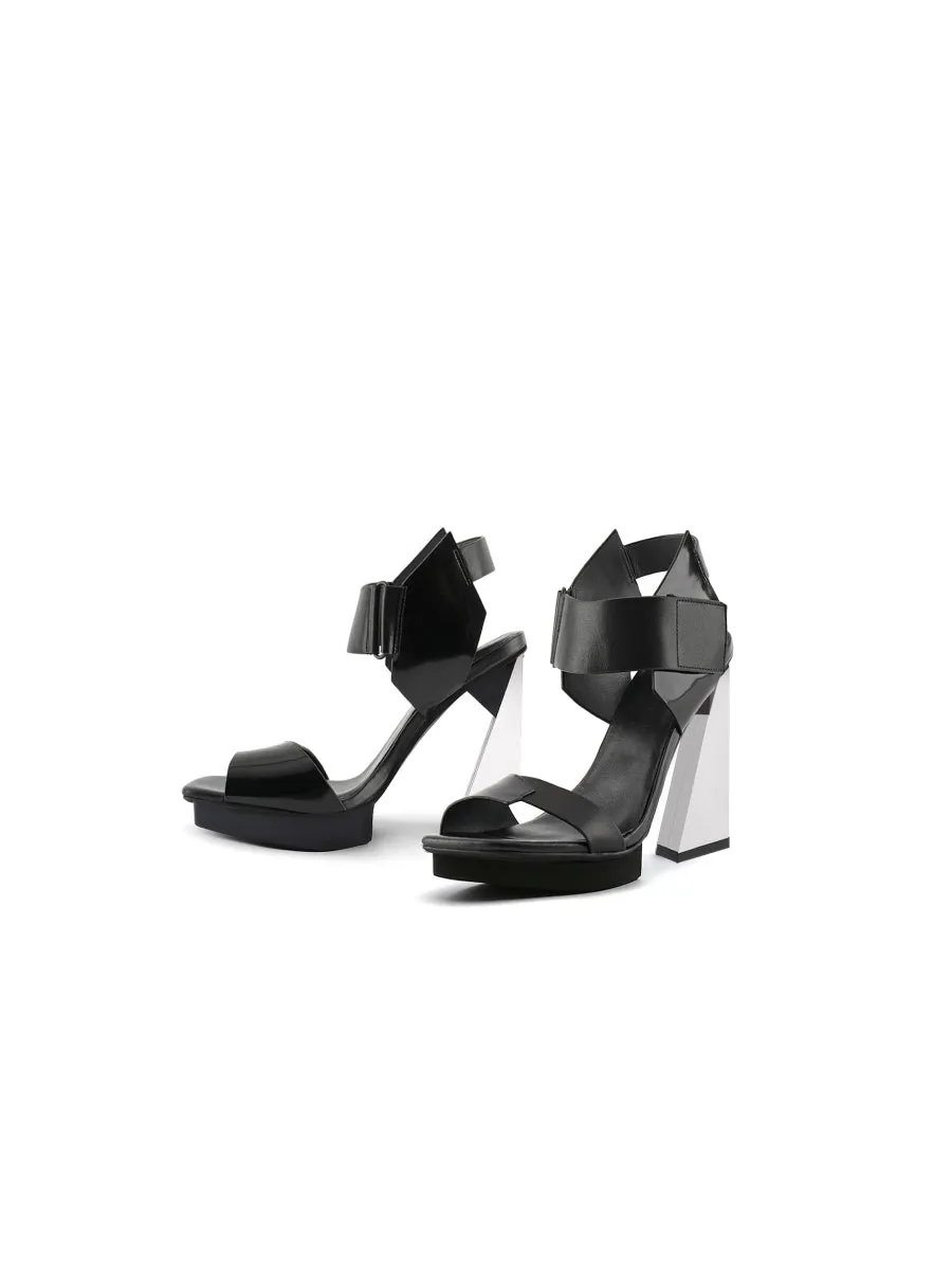 Tikoya Black Leather Heel