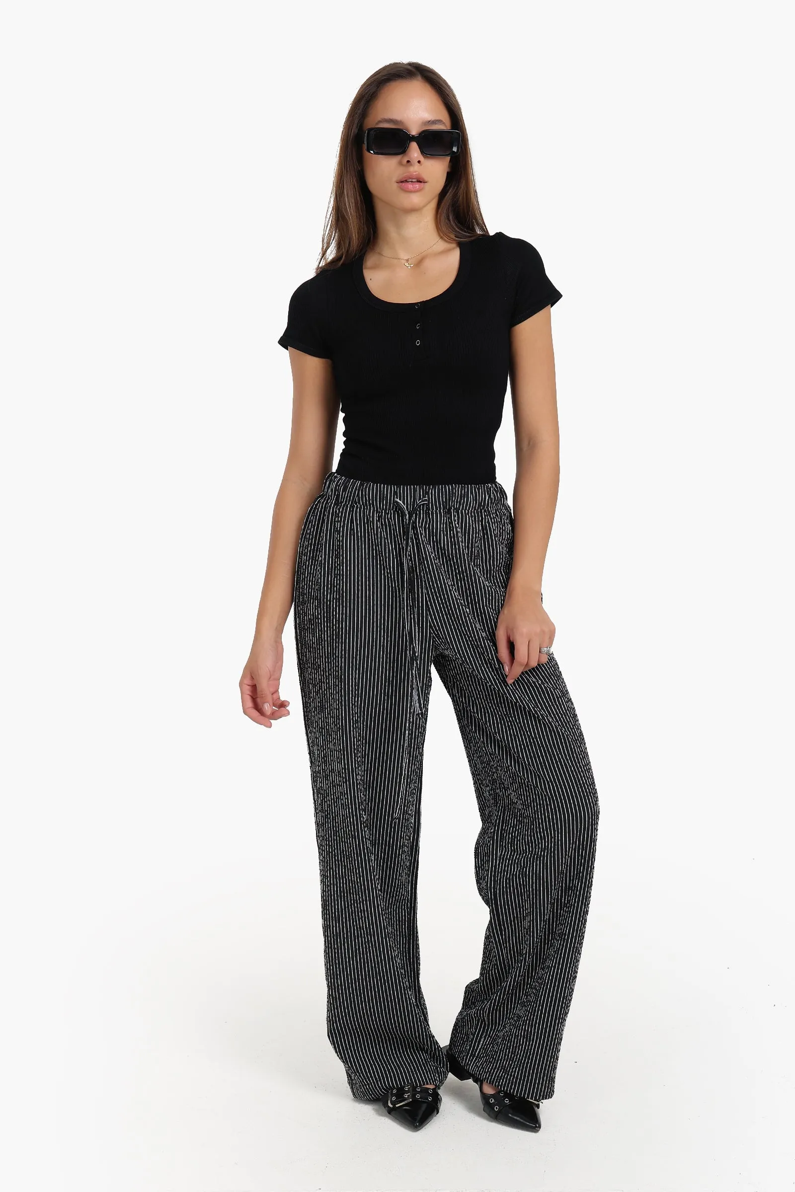 Top with Snap Button Closure