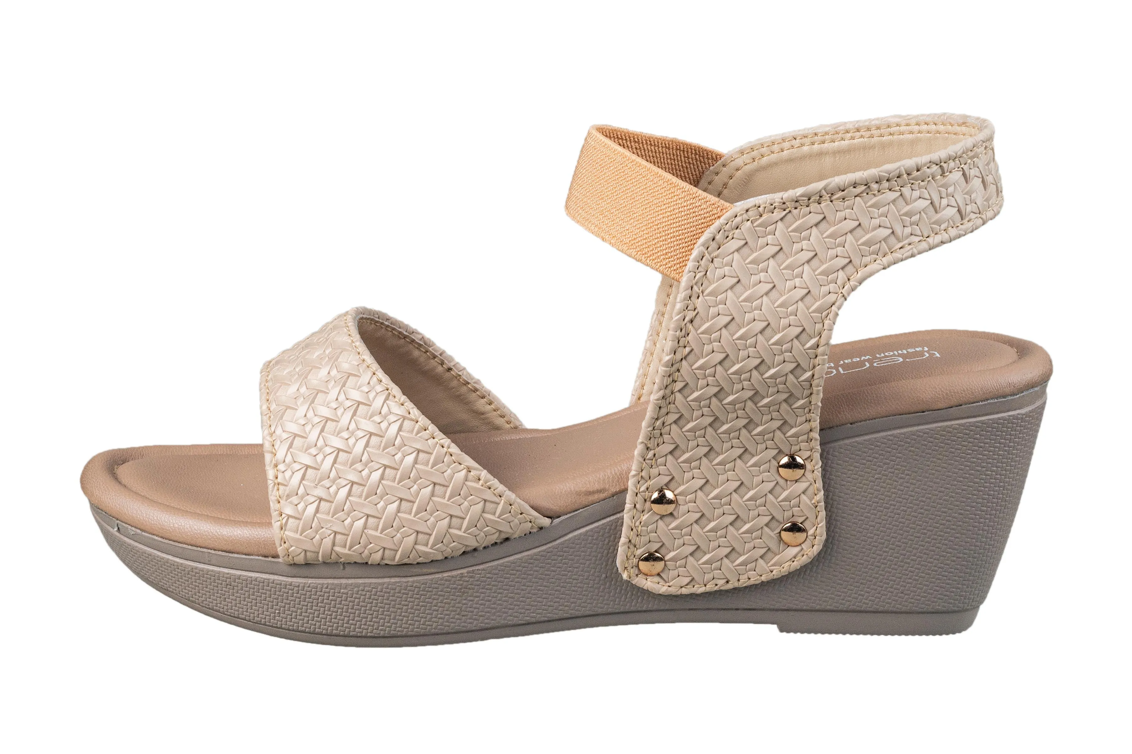 Trendz Ladies Cream Sandal
