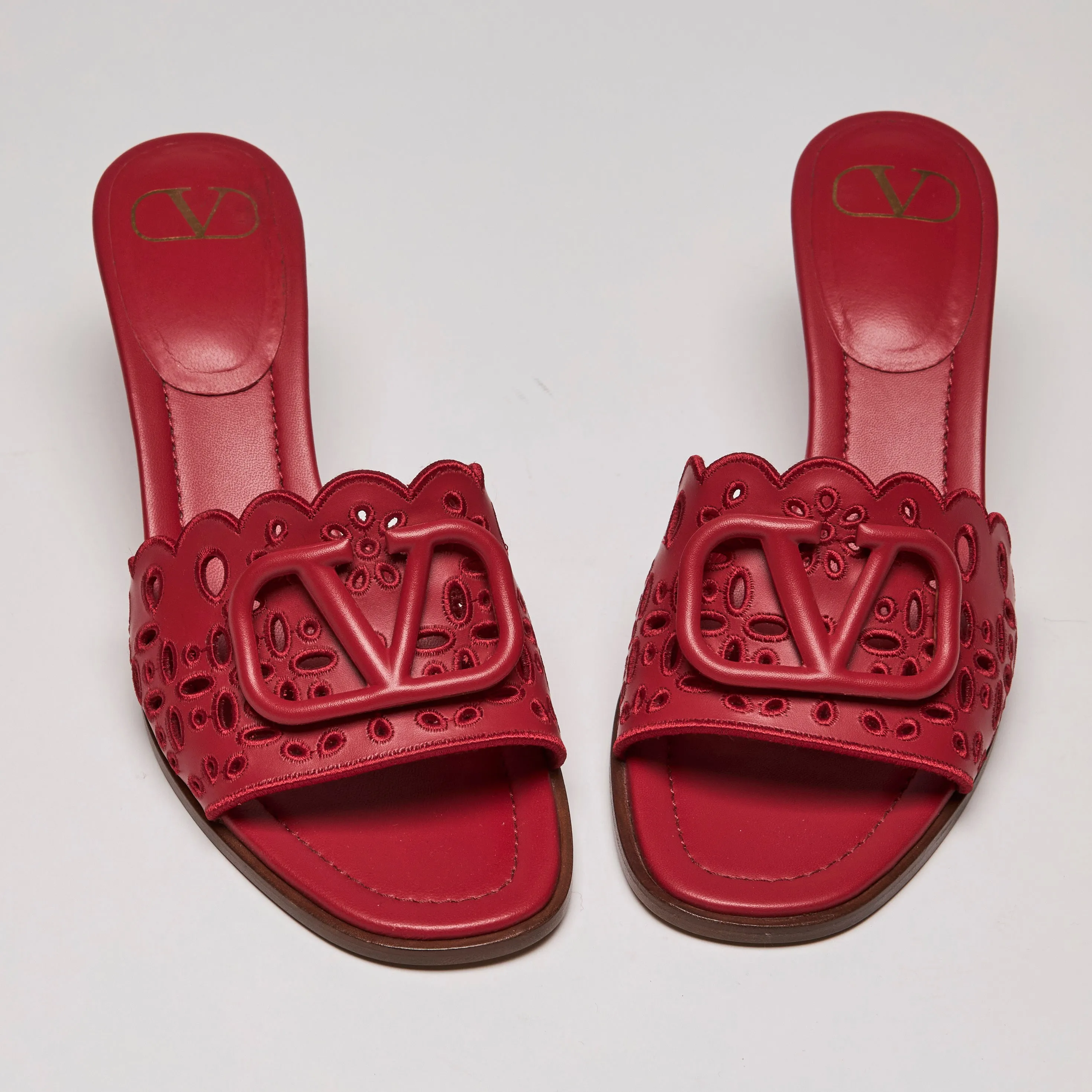 Valentino Calfskin Atelier 08 San Gallo V Logo Heels size 40