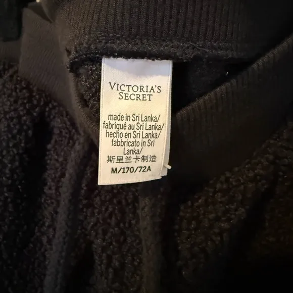 Victorias Secret Set  Loungewear Hoodie/Sherpa Shorts, Black, Size Medium