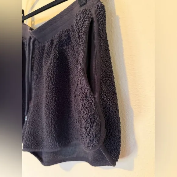 Victorias Secret Set  Loungewear Hoodie/Sherpa Shorts, Black, Size Medium