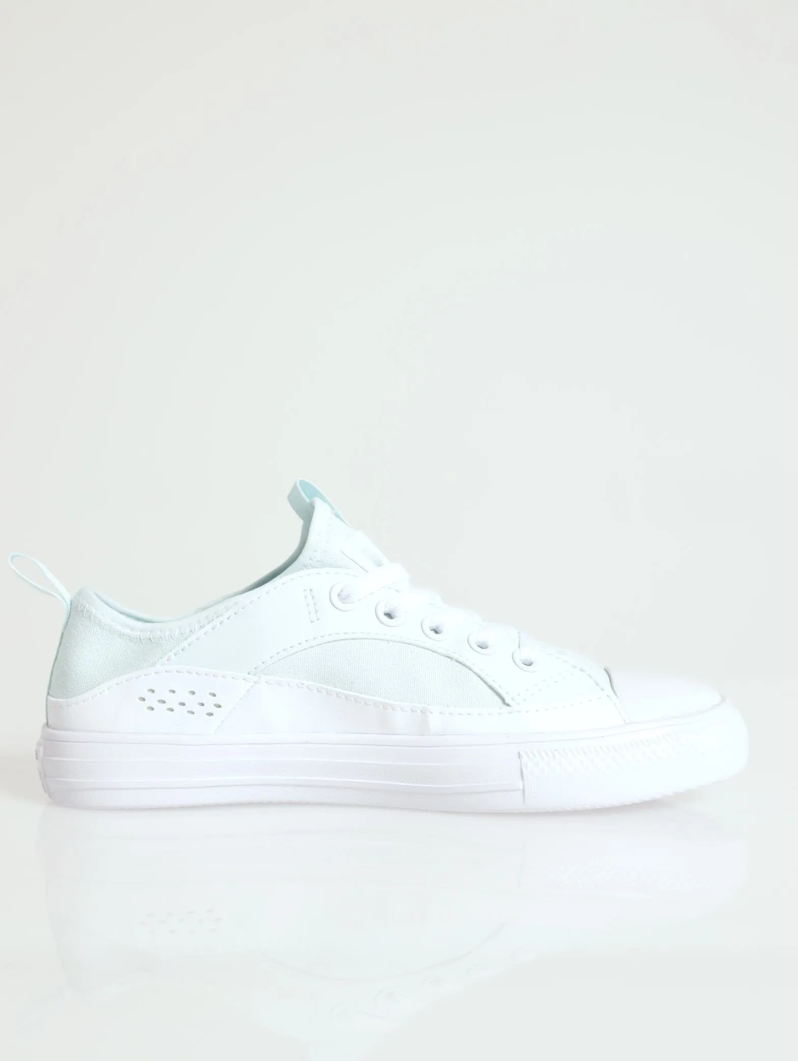 Wave Ultra Ox Slip On Sneaker - Aqua